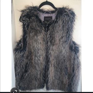 Vest furry banana republic